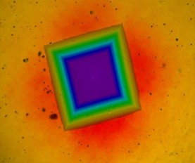 450℃での熱間硬度計のインデント