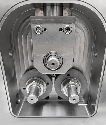 micropitting-rig-three-roller-contact-for-rolling-contact-fatigue-rcf three roller contacts on micropitting surface fatigue tester